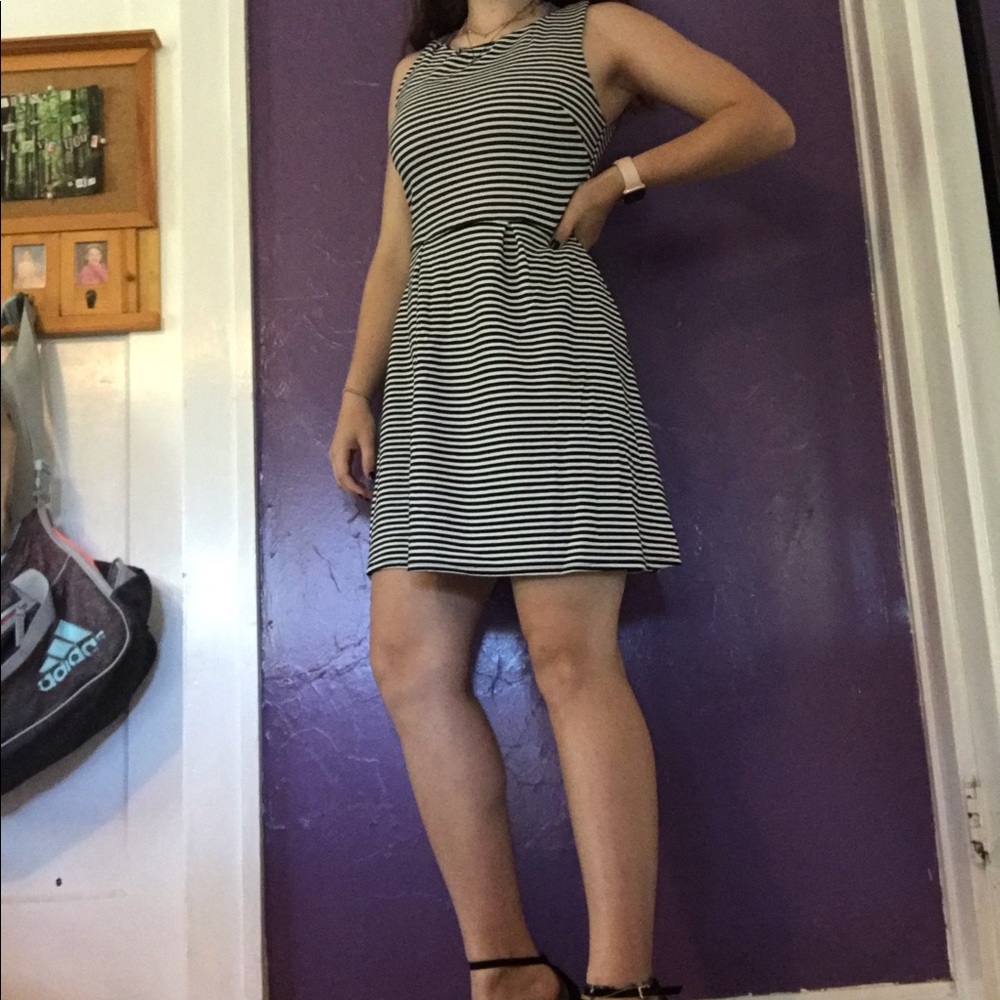 Super cute black and white formal dress!
